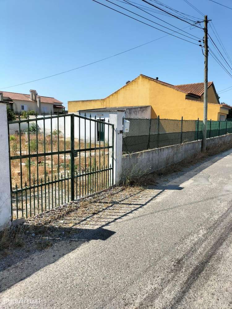 Lote de 535 m2 com projeto para moradia térrea - Grande imagem: 2/10