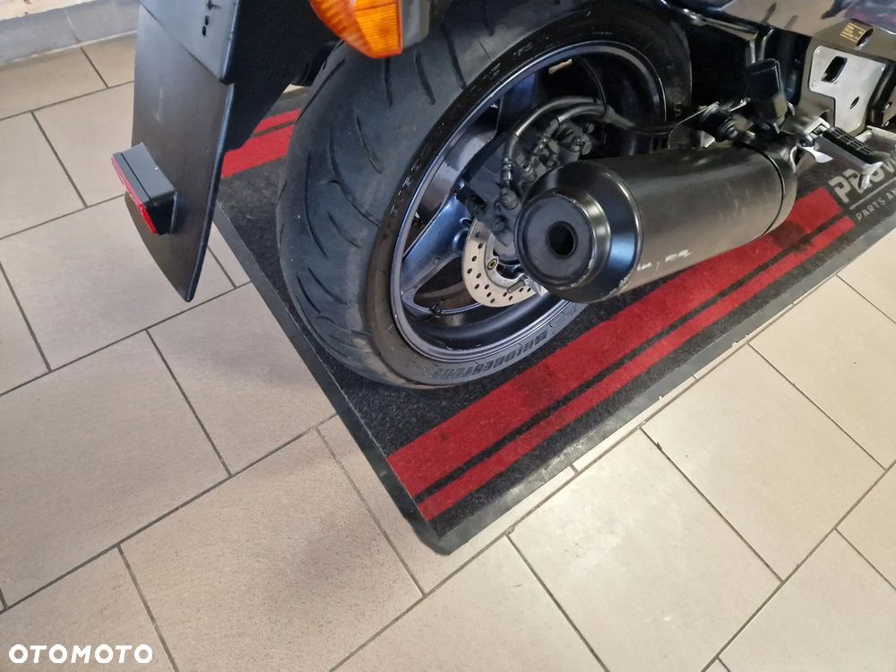 Honda CBR - 32