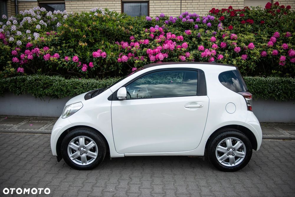 Toyota iQ 1.0 Sol - 8