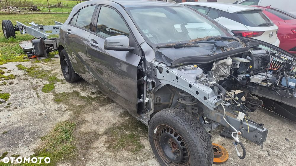 Mercedes-Benz Klasa A 180 - 2