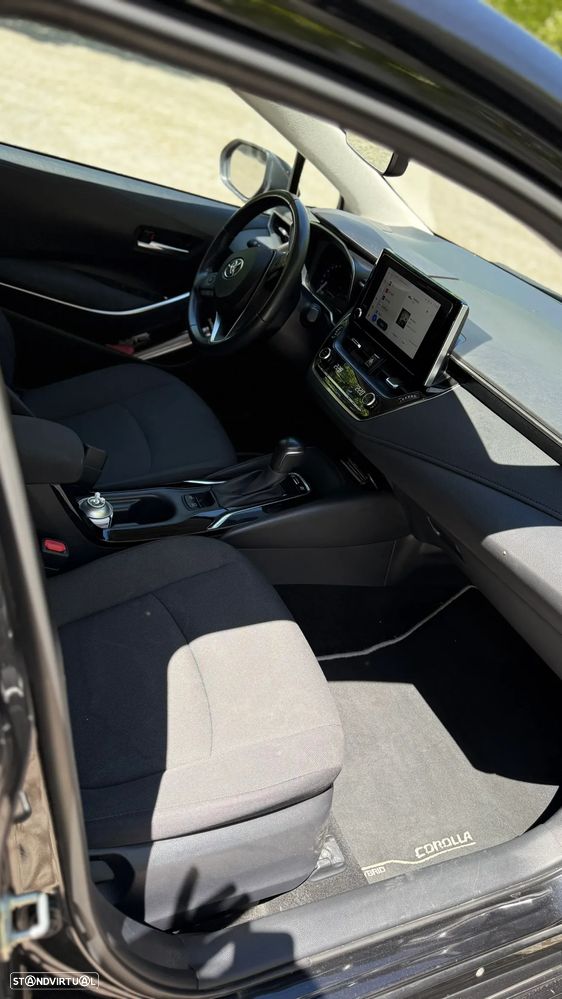 Toyota Corolla SD 1.8 Hybrid Exclusive - 9