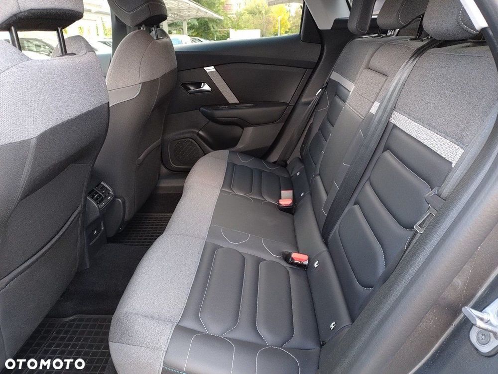 Citroën C4 1.2 PureTech Max S&S EAT8 - 10