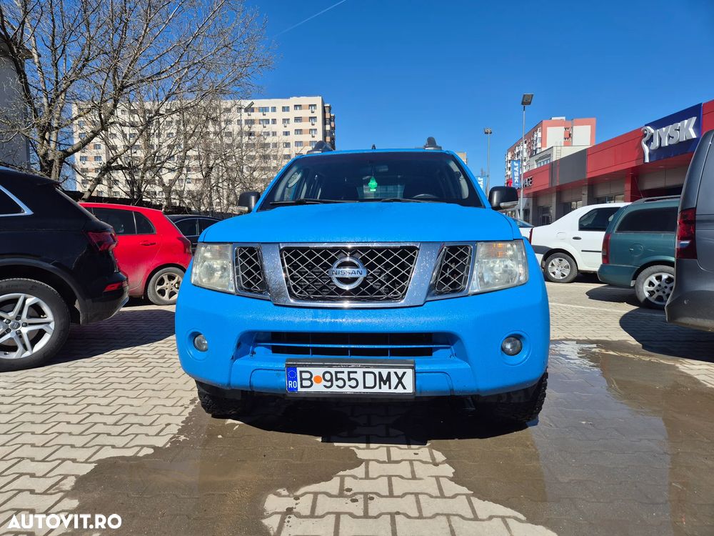 Nissan Navara 2.5 dCi DPF 4X4 Double Cab LE - 8