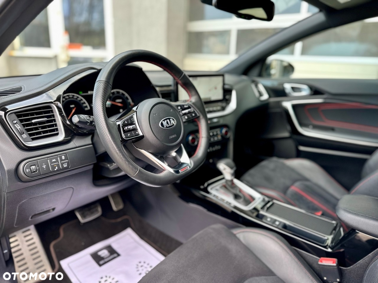 Kia ProCeed 1.6 T-GDI GT DCT - 12