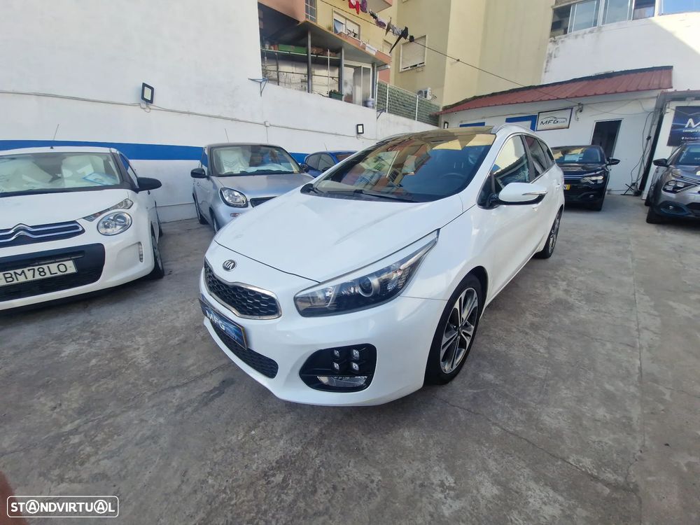 Kia Ceed SW 1.6 CRDi GT Line - 1