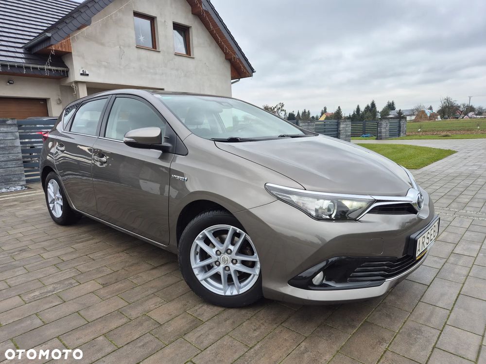 Toyota Auris - 2