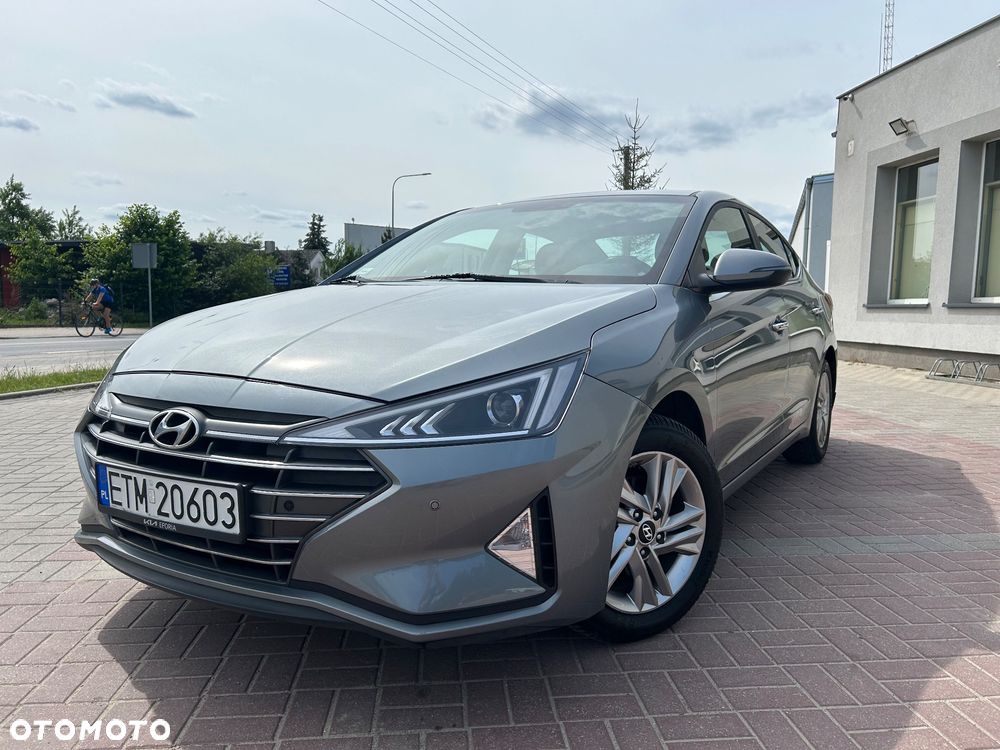Hyundai Elantra 1.6 Premium - 1