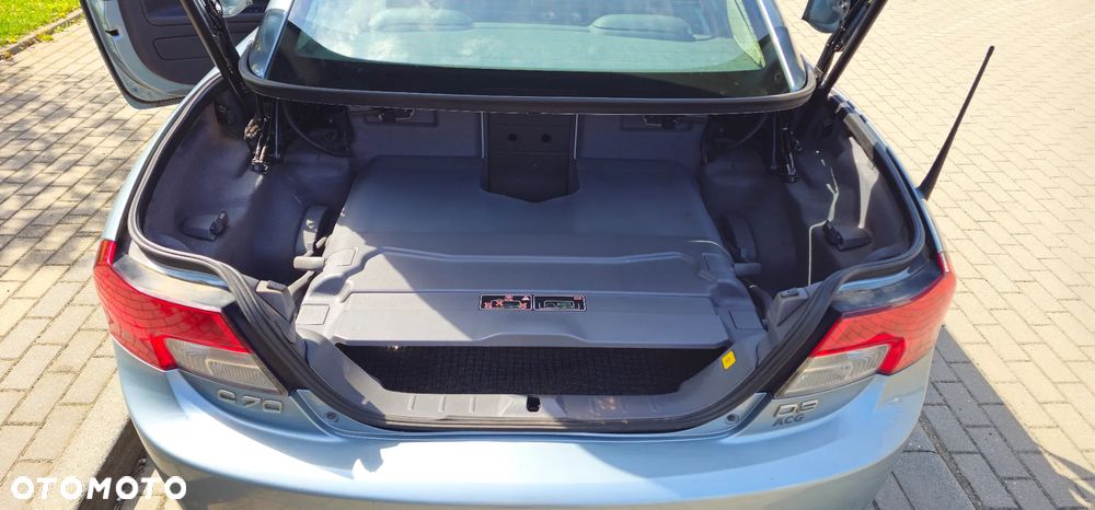 Volvo C70 D3 Momentum - 15