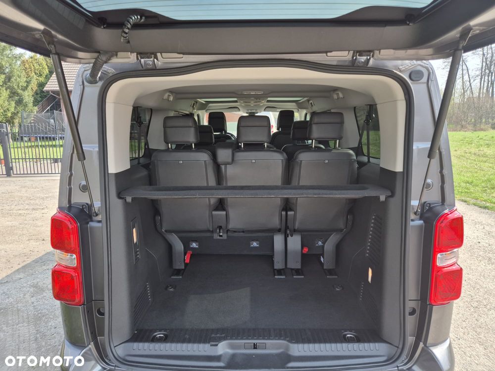 Peugeot Traveller L3 2.0 EAT8 Allure - 17