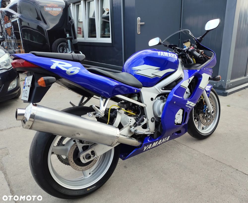 Yamaha YZF - 3