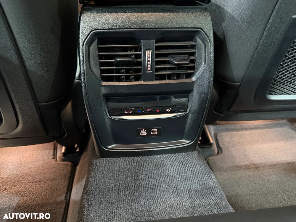 BMW Seria 3 330e Aut. M Sport - 28