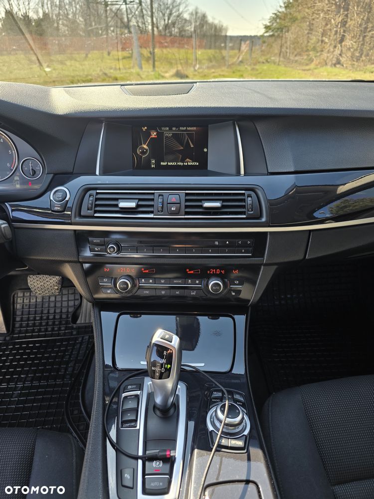 BMW Seria 5 520d - 14