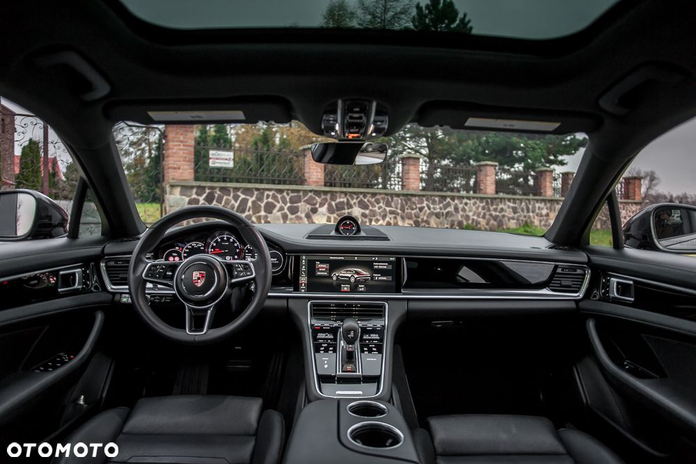 Porsche Panamera 4 GPF Executive - 18