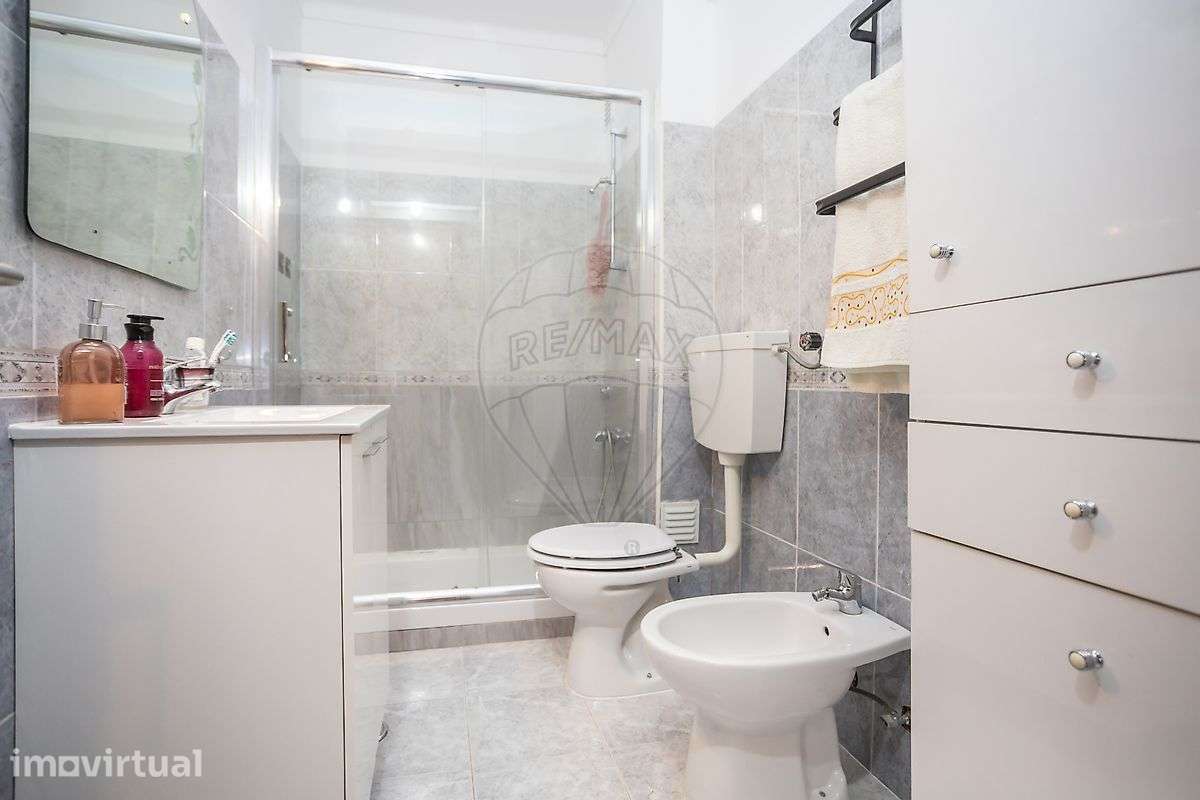Apartamento T1 para venda - Grande imagem: 2/22