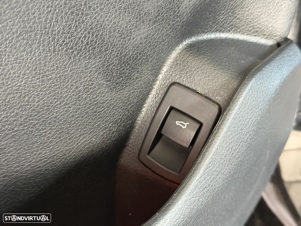 BMW 216 Active Tourer d Line Sport - 27