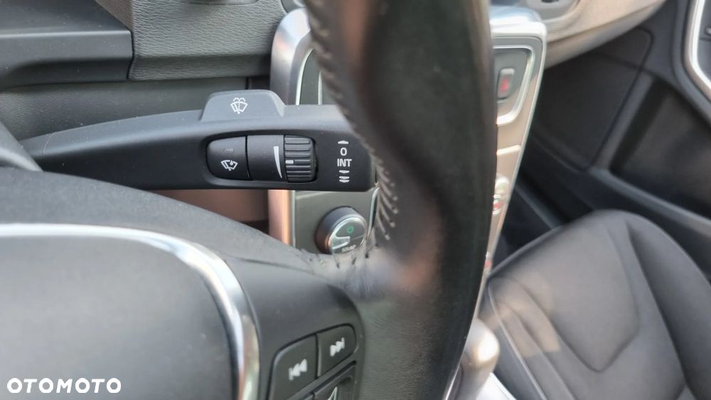 Volvo S60 D3 Geartronic Momentum - 22