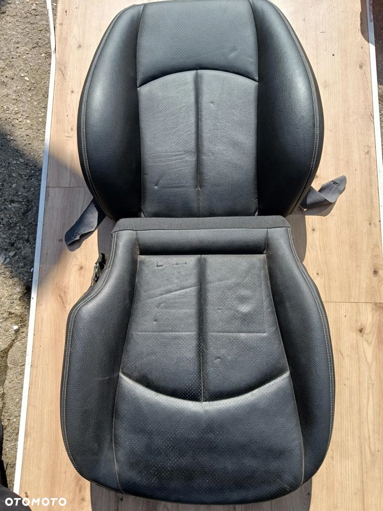 MERCEDES W211 SPORT EVO FOTEL LEWY PRAWY CZARNY SKÓRA BIAŁA NIĆ - 1