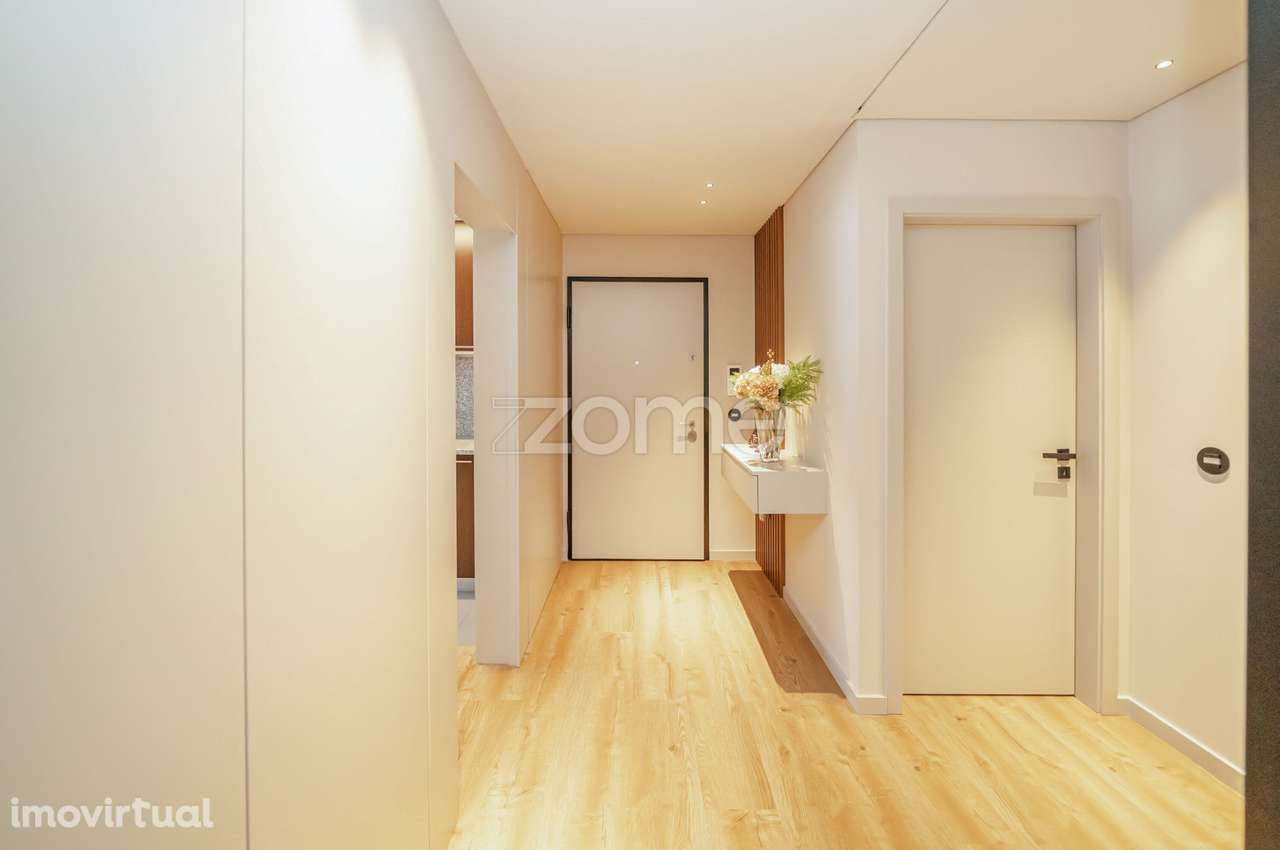 Apartamento T3 Renovado, em Vila de Prado, Vila Verde - Grande imagem: 4/52