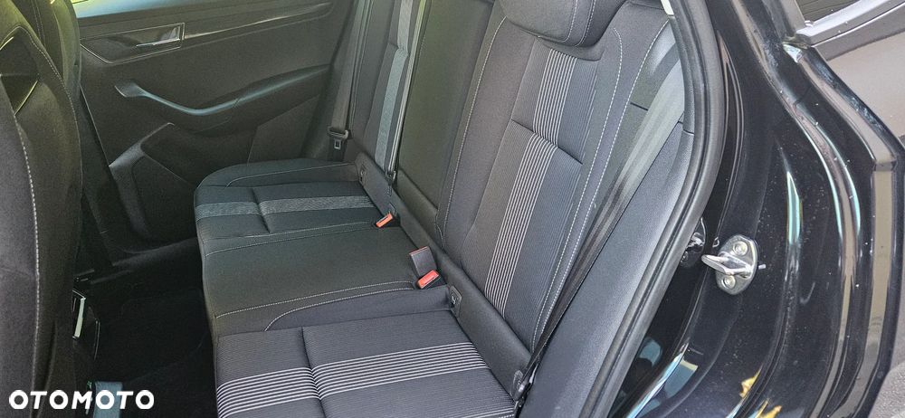 Skoda Karoq 2.0 TDI SCR 4x2 Sportline - 27