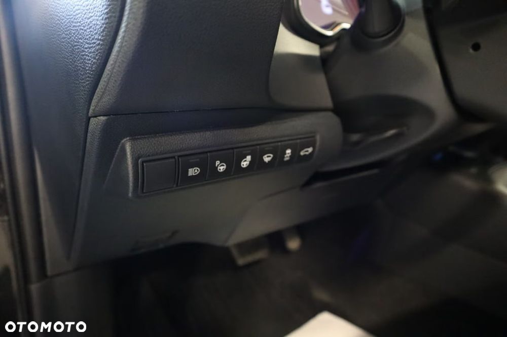 Toyota Corolla 2.0 Lounge - 23