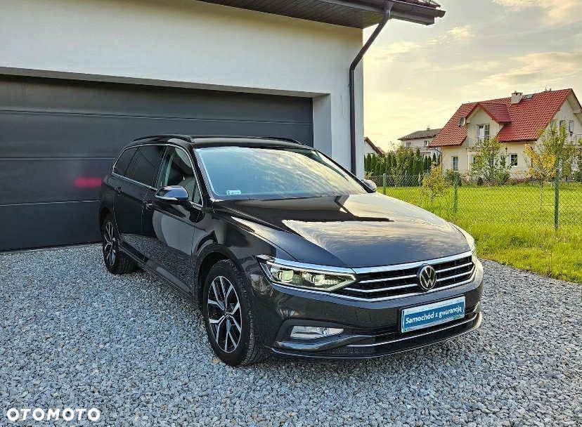 Volkswagen Passat - 2