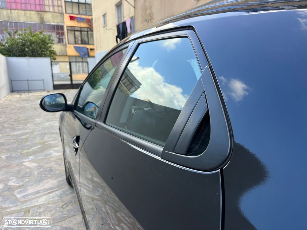 Honda Civic 1.4 i-VTEC Sport - 16