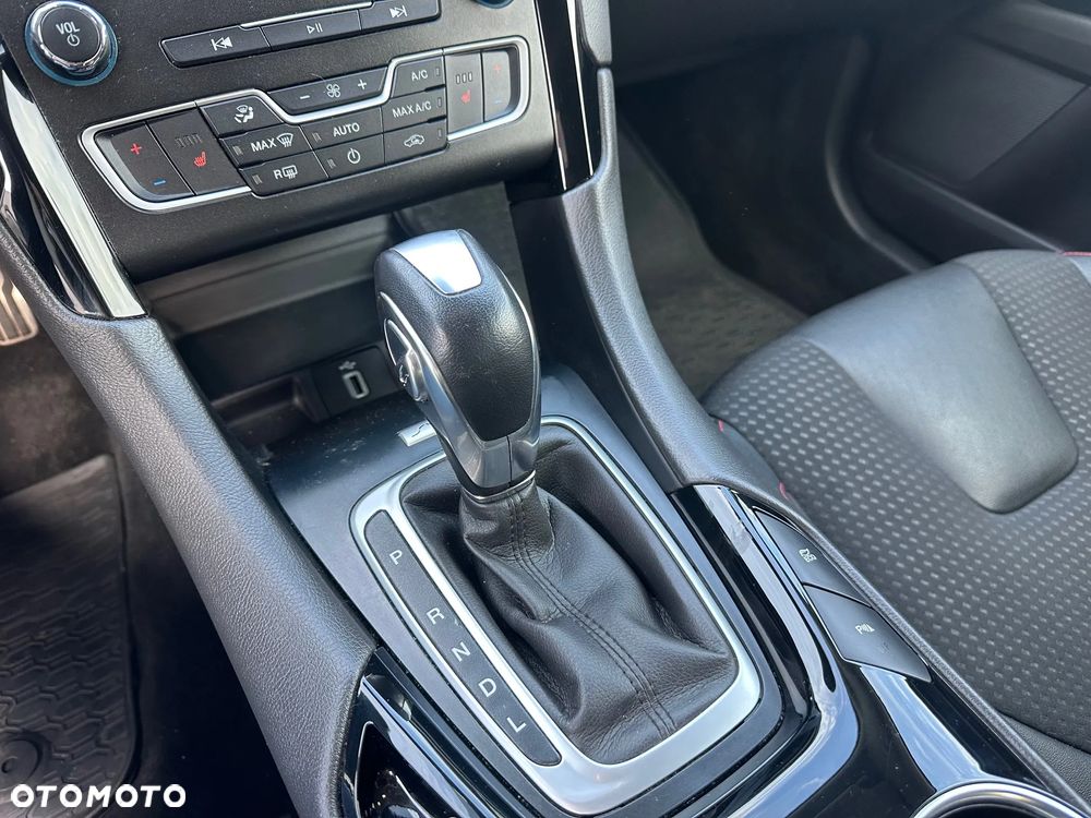 Ford Mondeo - 16