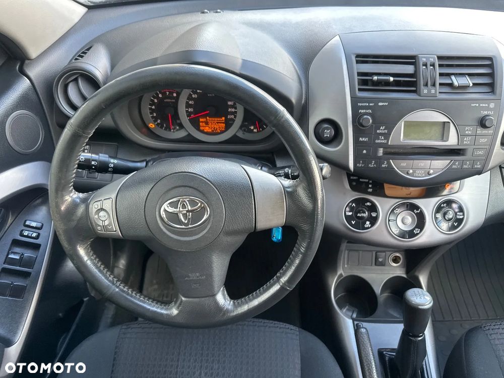 Toyota RAV4 - 27