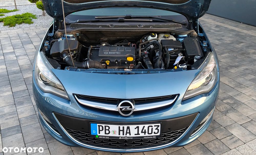 Opel Astra 1.4 Turbo Exklusiv - 33