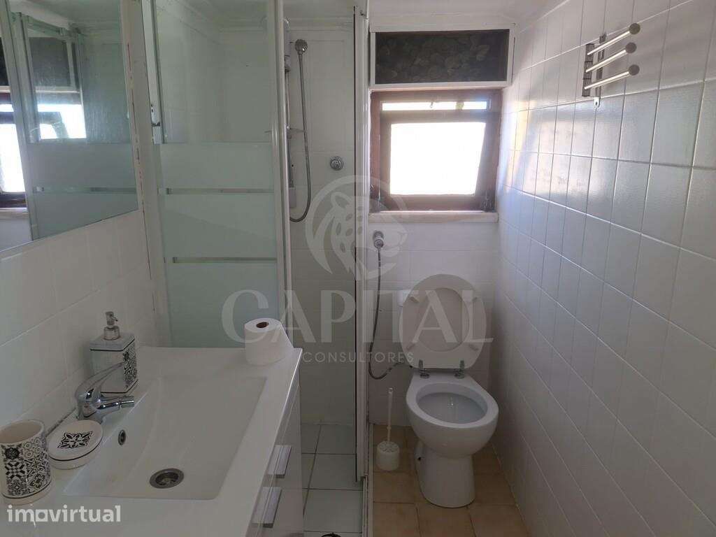 Apartamento T2 em Moradia - Grande imagem: 3/14
