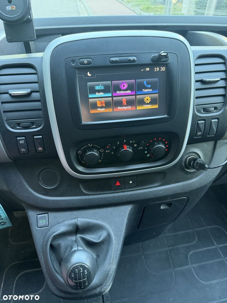 Renault TRAFIC - 8