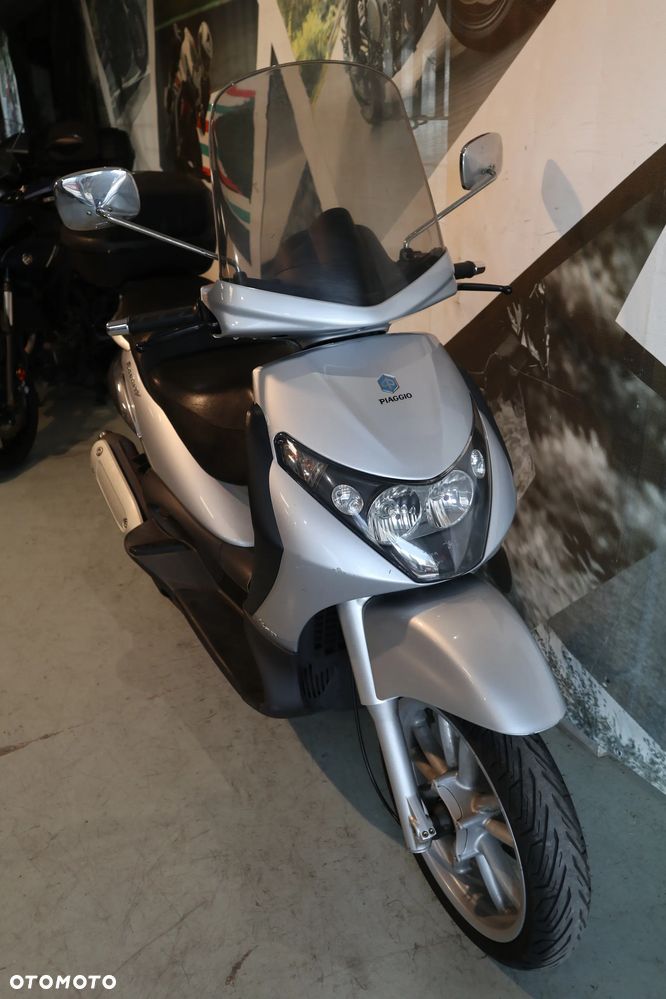 Piaggio Beverly - 17