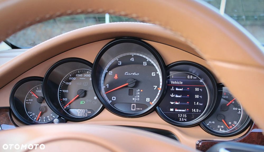 Porsche Panamera Turbo - 10