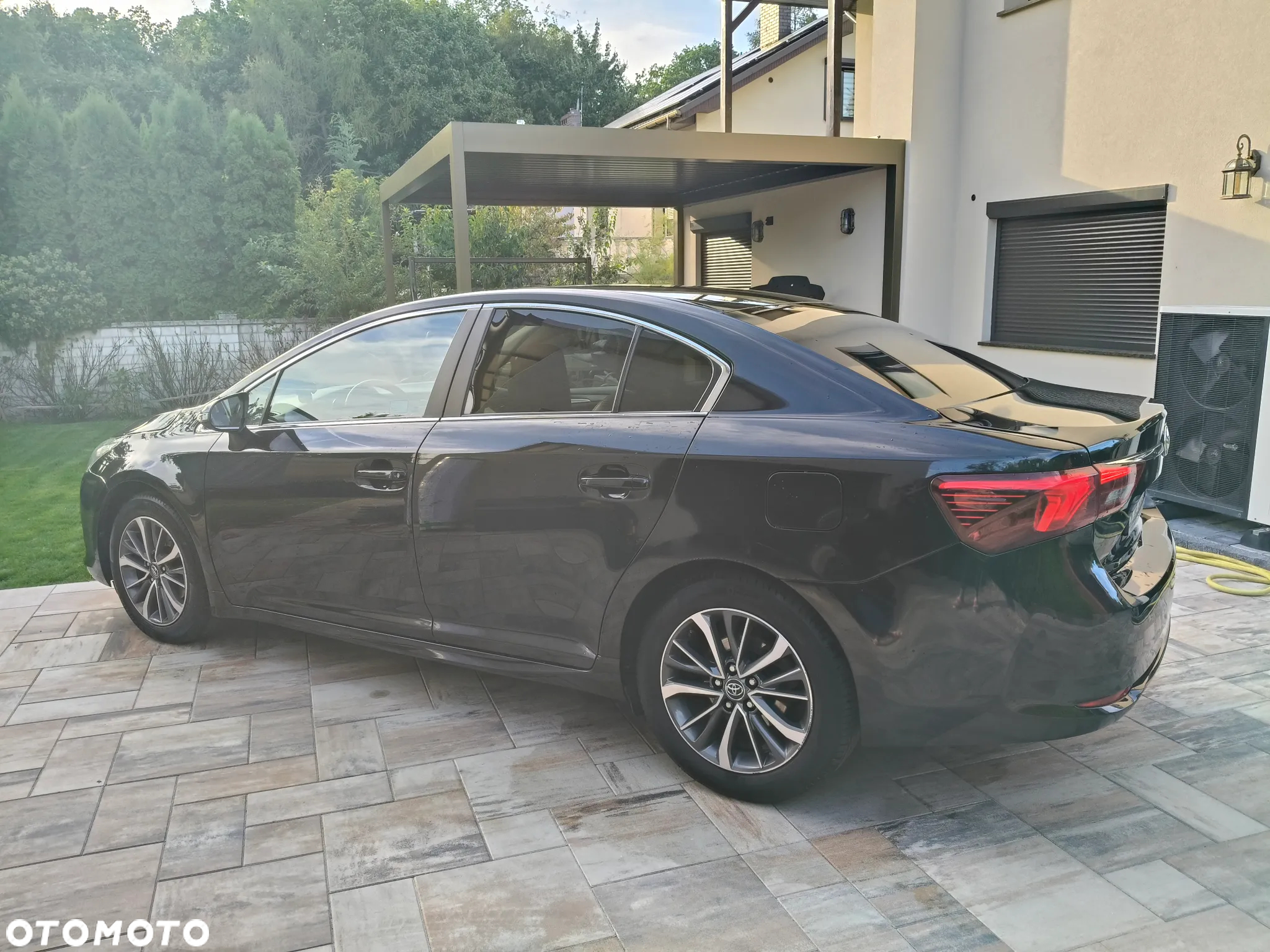 Toyota Avensis 1.8 Premium MS - 7