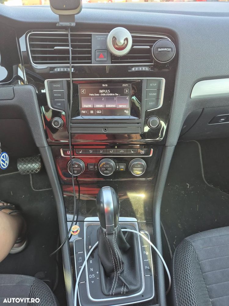 Volkswagen Golf - 3