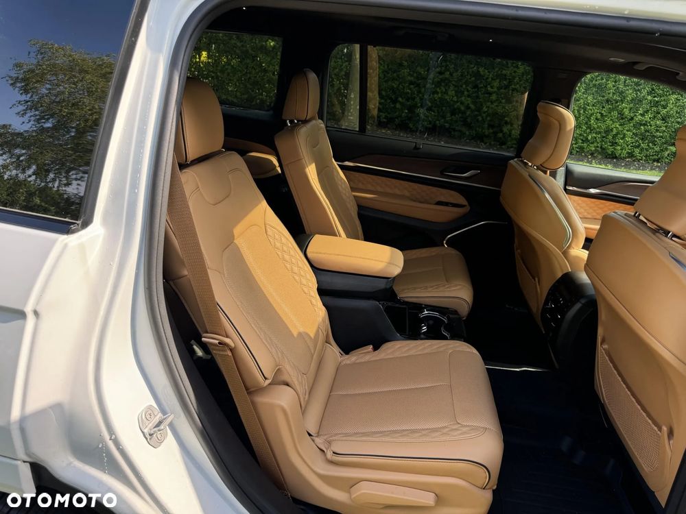 Jeep Grand Cherokee 3.6 V6 Pentastar 4WD Automatik Summit - 31