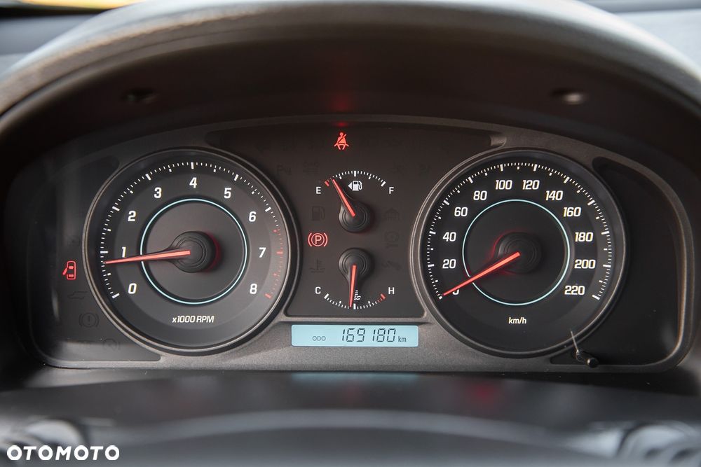 Chevrolet Captiva - 19