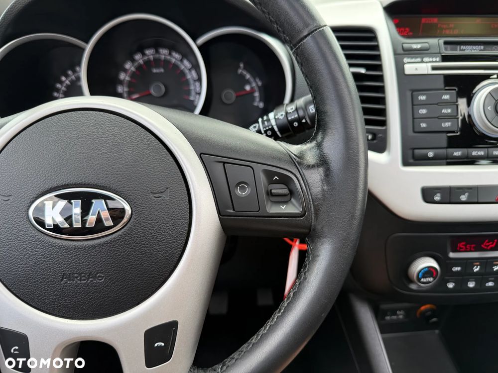 Kia Venga 1.6 CVVT Dream Team Edition - 15