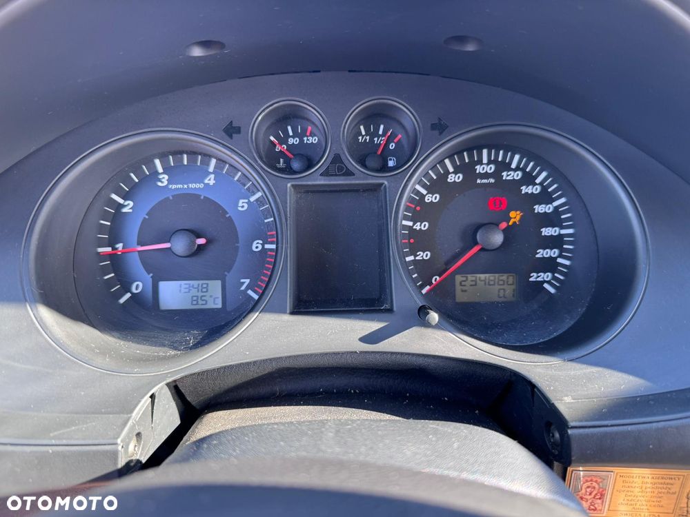 Seat Ibiza 1.4 16V Reference - 10