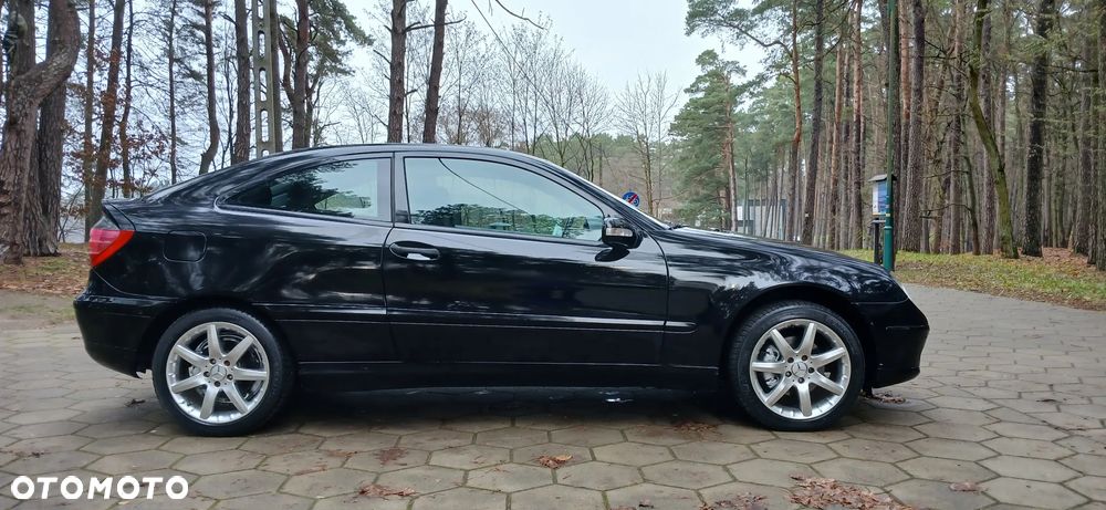 Mercedes-Benz Klasa C 200 Kompressor Sportcoupe - 7