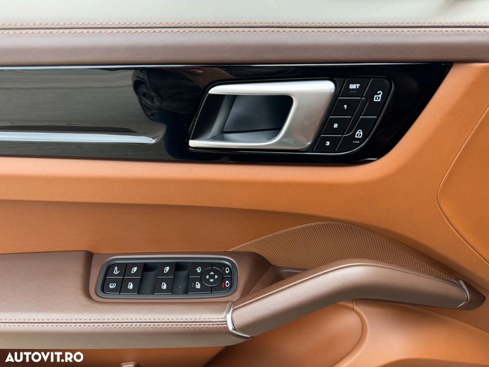 Porsche Cayenne E-Hybrid Tiptronic S - 19