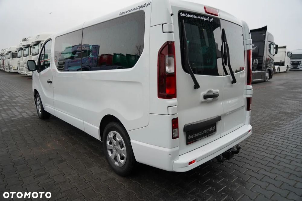 Renault TRAFIC III / BUS / 9 MIEJSC / PIERWSZY WŁAŚCICIEL / POLSKI SALON / 2022 ROK / - 13