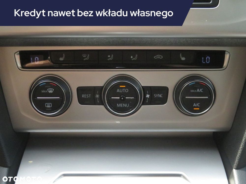 Volkswagen Passat - 15