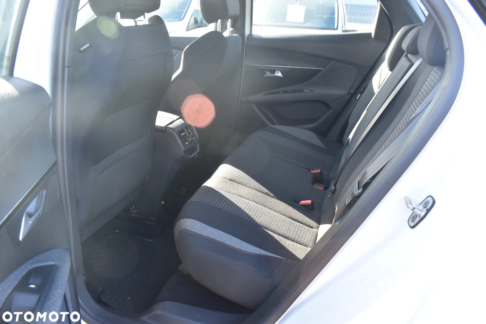 Peugeot 3008 1.2 PureTech Active Pack S&S - 12
