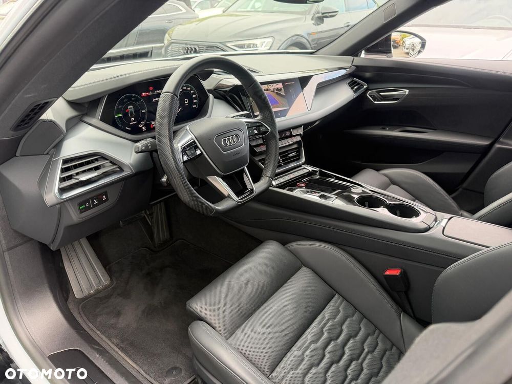 Audi e-tron GT - 17