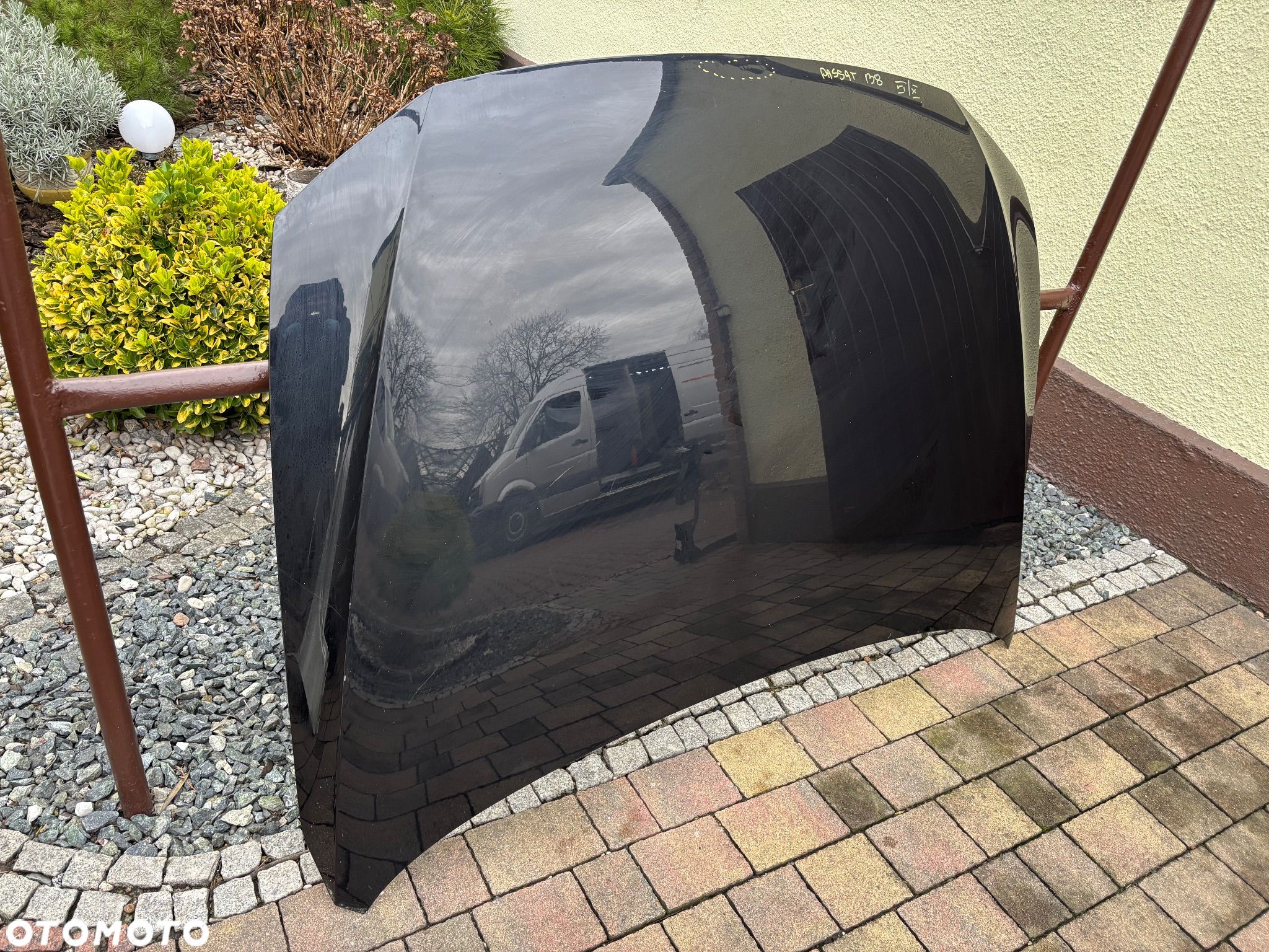 Maska silnika  VW Passat B8 - 1