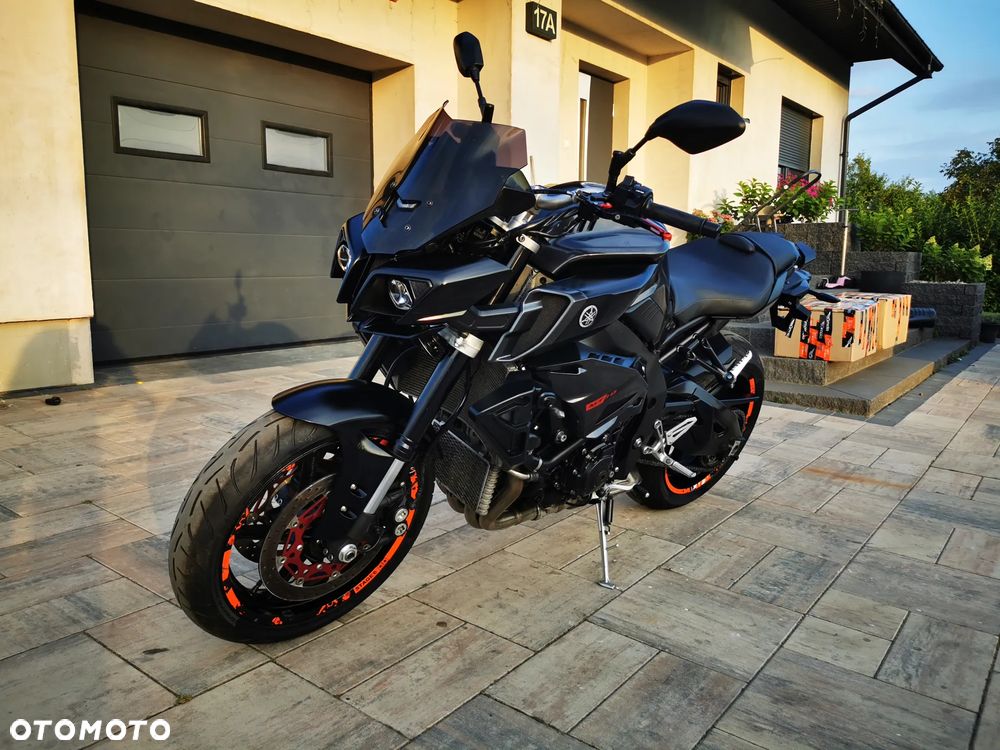 Yamaha MT - 4
