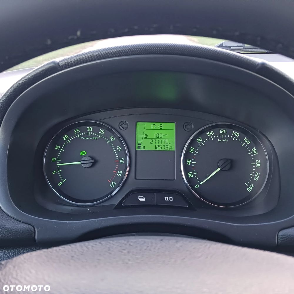 Skoda Fabia - 12