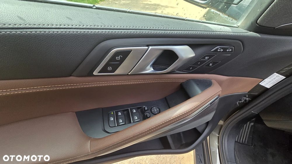 BMW X6 xDrive30d - 12