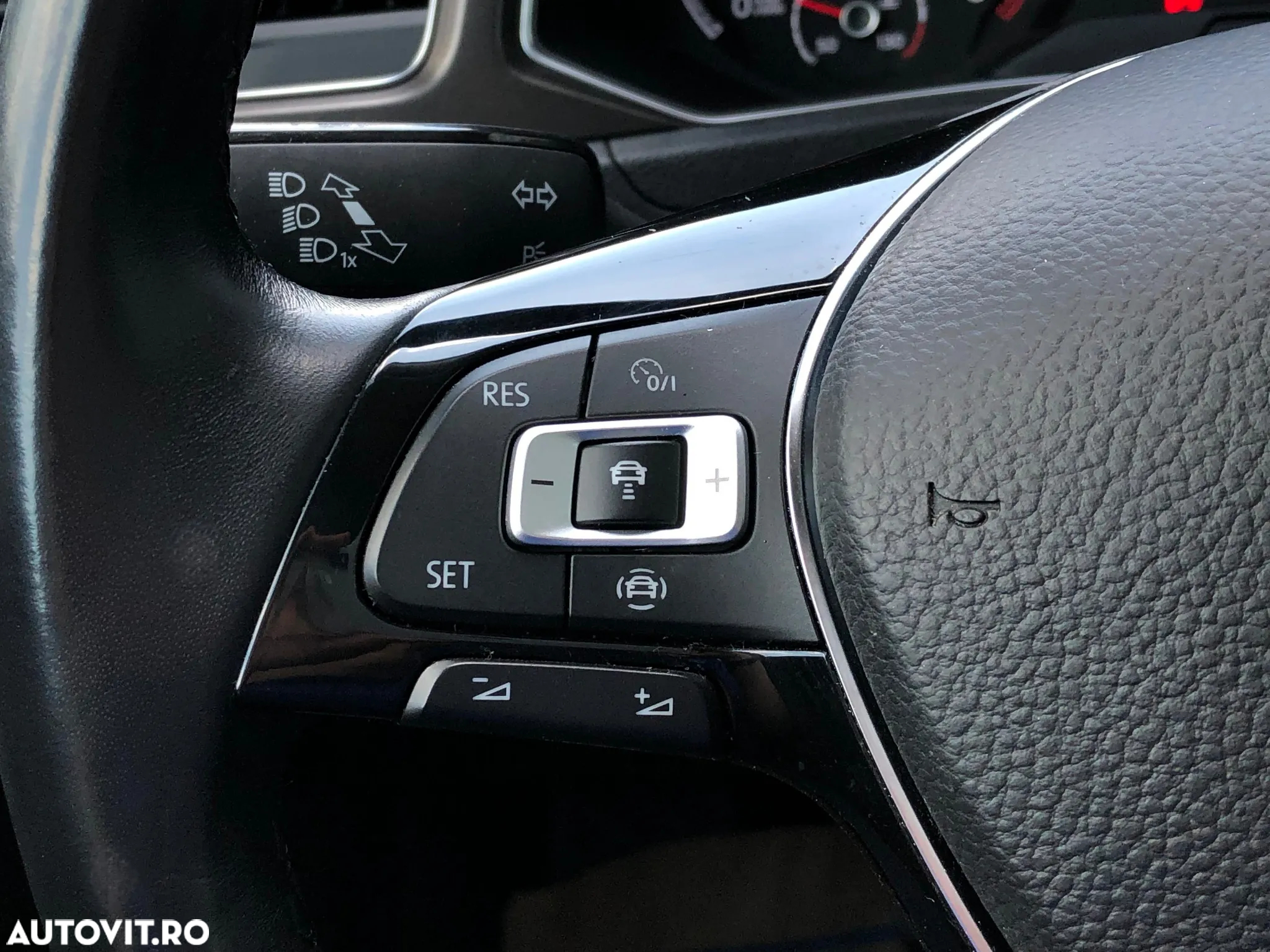 Volkswagen T-ROC 1.0 TSI Design - 18